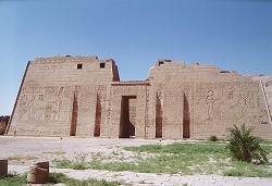 Medinet Habu.jpg